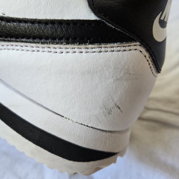 Nike Cortez White Black DM4044-105 Shoes Sneakers Men's Size 8 - Picture 9 of 9